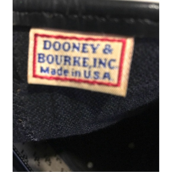 Dooney bourke signature print shoulder handbag - Picture 8 of 9